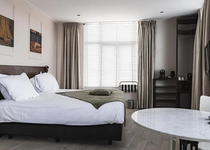 ホテル Bella Ciao 3*